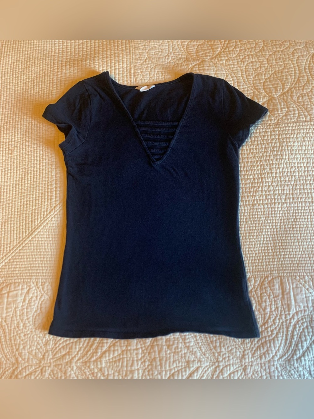 Aéropostale Short Sleeve V-Neck T-Shirt